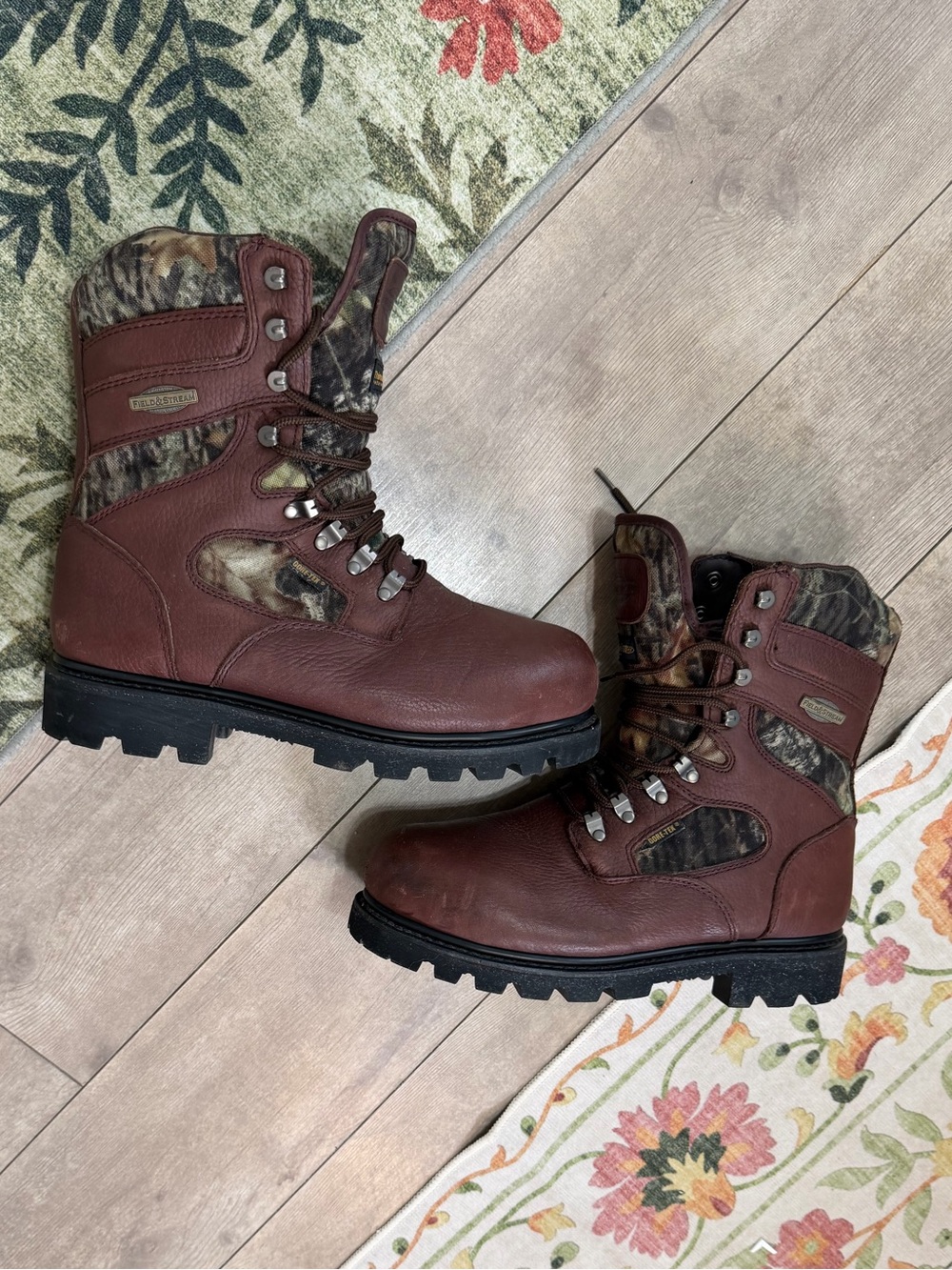Field & Stream Men’s Leather Hunting Boots with Camo Panels size 9 1/2